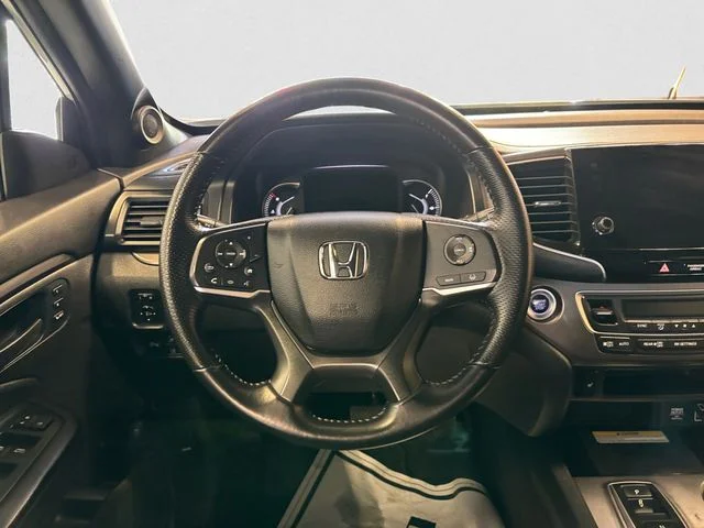 Used 2023 Platinum White Pearl Honda EX-L image 13