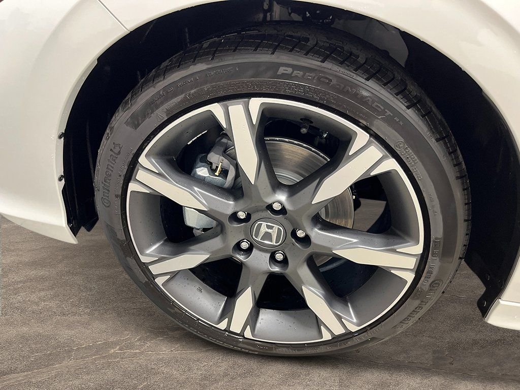 New 2026 Platinum White Pearl Honda Sport Touring image 13