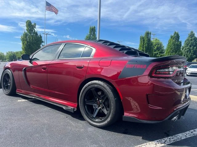 Used 2018 Octane Red Pearlcoat Dodge R/T Daytona 392 image 13