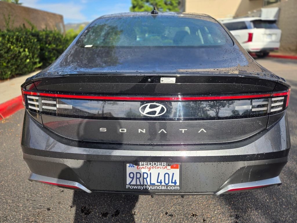 Used 2025 Gray Hyundai SE image 8