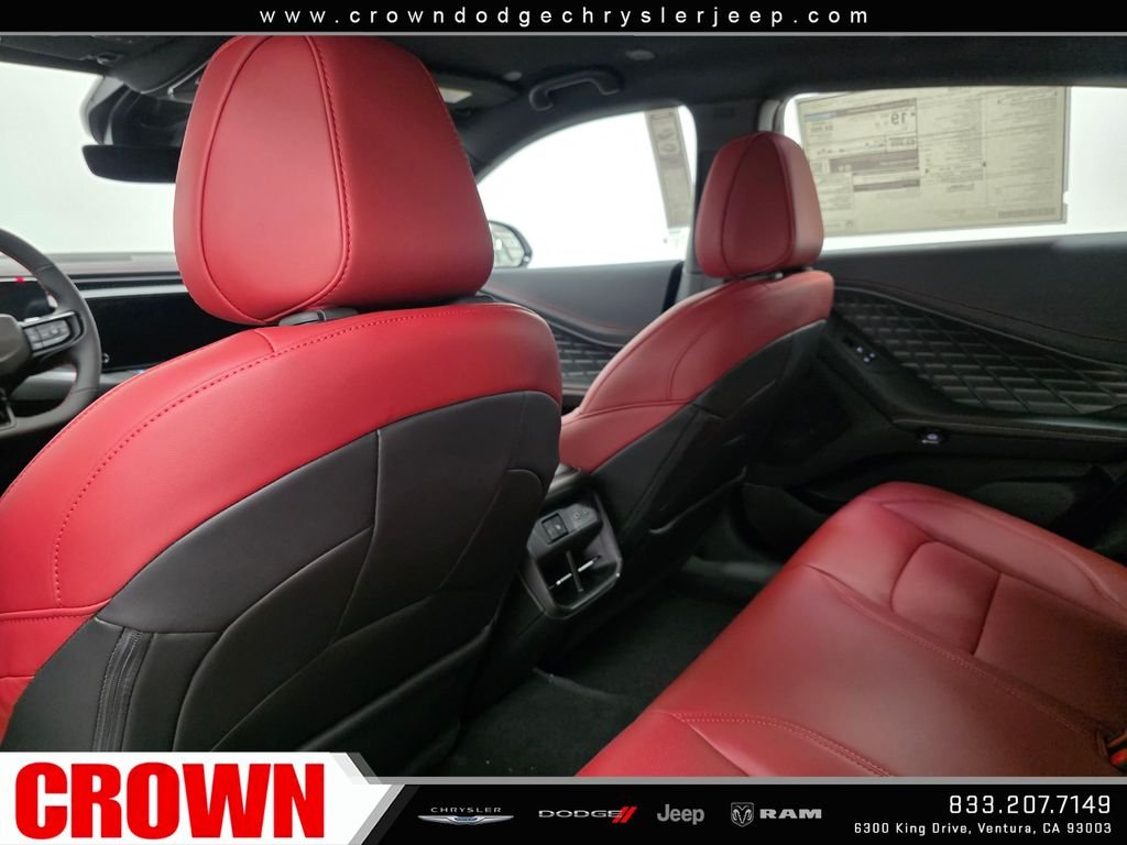 New 2026 White Knuckle Exterior Paint Dodge R/T Scat Pack image 15