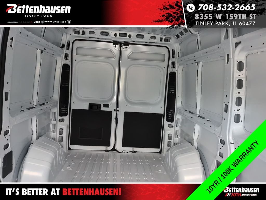 New 2026 Bright White Clear-Coat Exterior Paint RAM  image 29