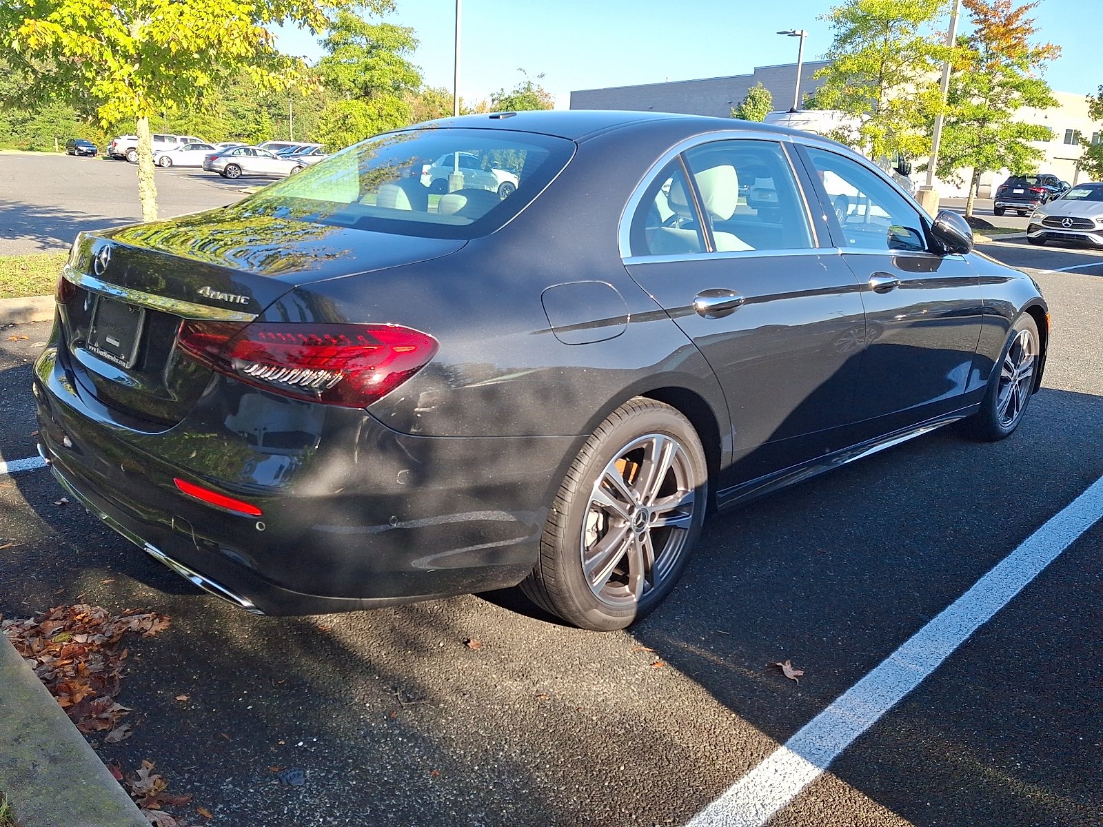 Used 2023 Graphite Gray Metallic Mercedes-Benz 4MATIC® image 6