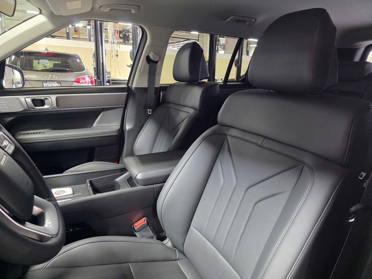 New 2026 Shimmering Silver Hyundai SEL image 23