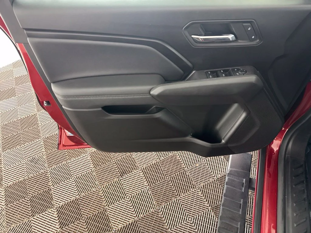 Used 2023 Red Chevrolet LT image 20
