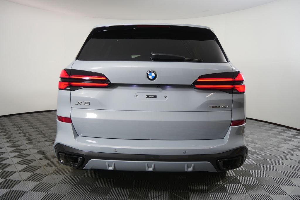 Used 2026 Brooklyn Grey Metallic BMW sDrive40i image 4