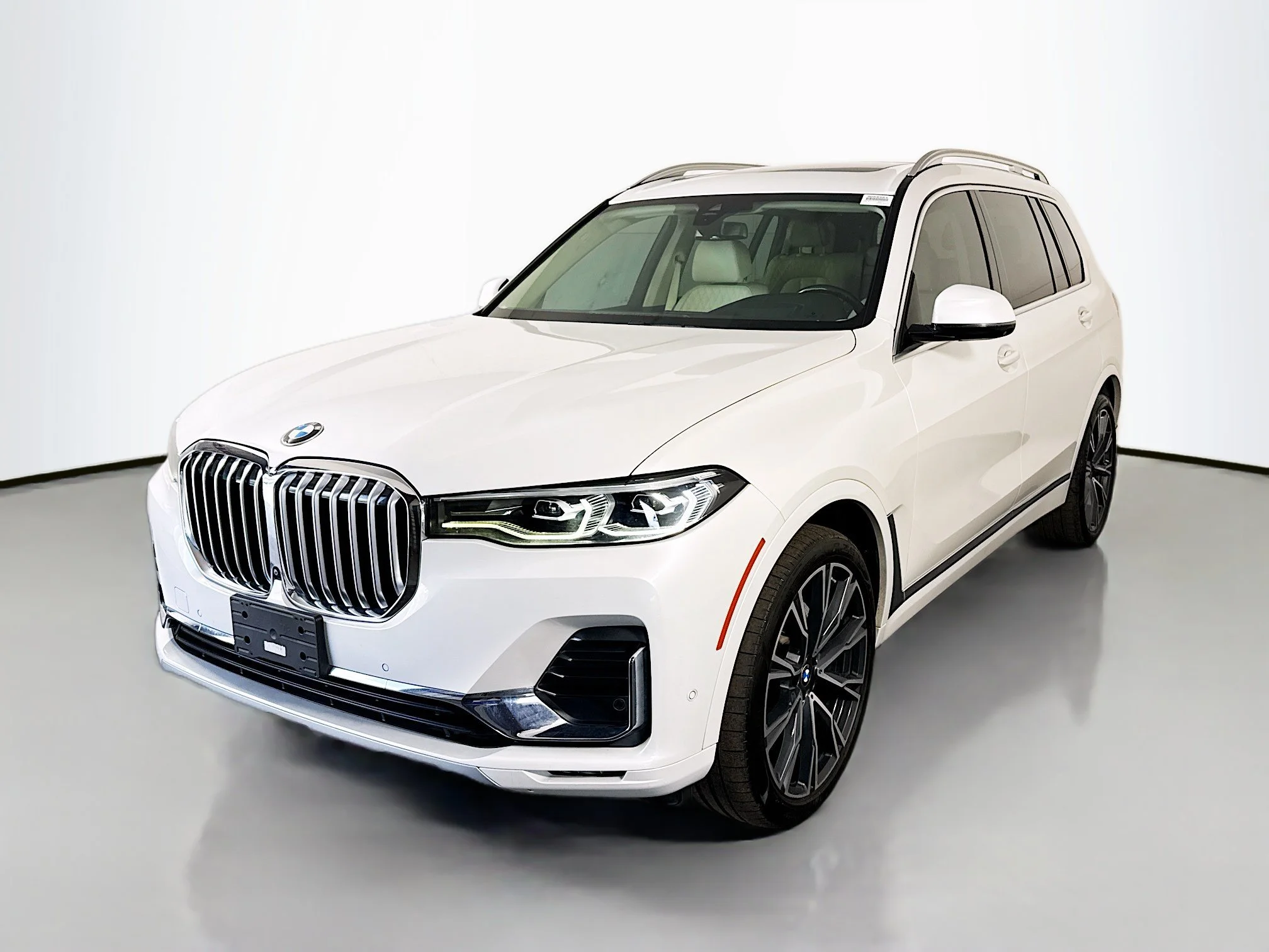 Used 2020 Mineral White Metallic BMW xDrive40i image 3