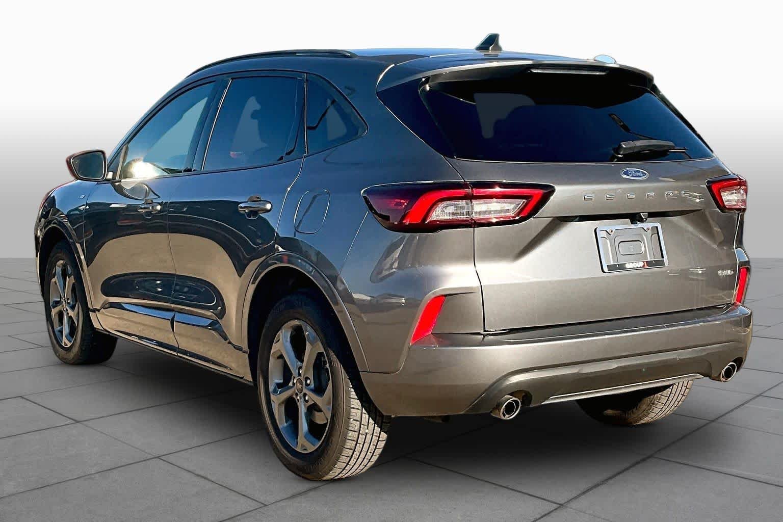Used 2023 Carbonized Gray Metallic Ford ST-Line image 12