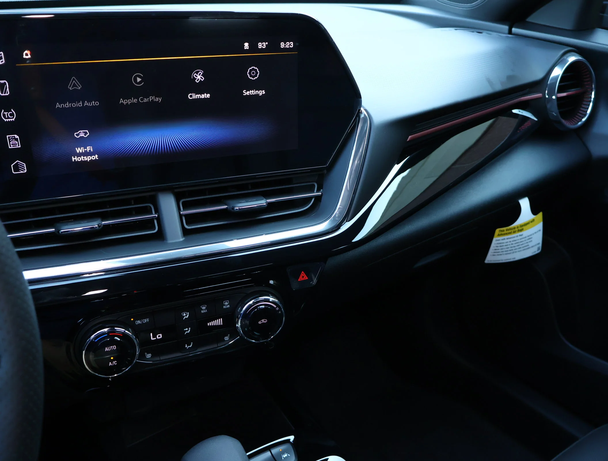 2026 Chevrolet Trax RS - Photo 16