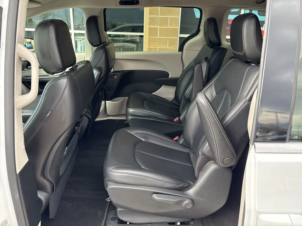 Used 2023 White Chrysler Touring L image 15