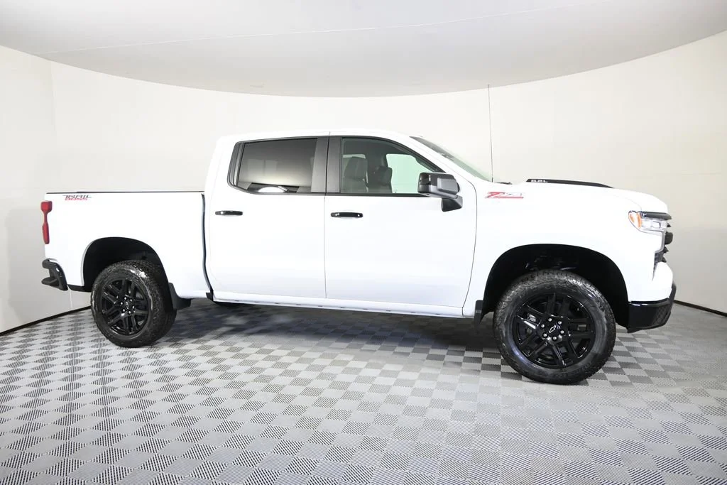 2026 Chevrolet Silverado 1500 LT Trail Boss - Photo 9