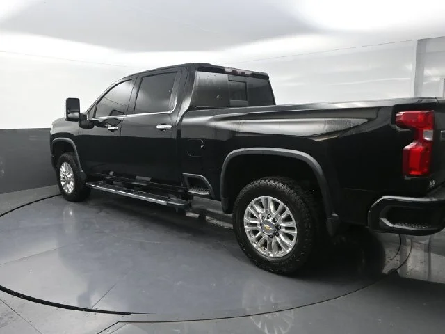 Used 2020 Black Chevrolet High Country image 6