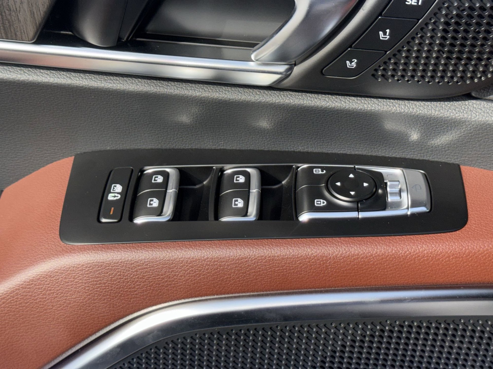 2025 Kia Telluride SX - Photo 22