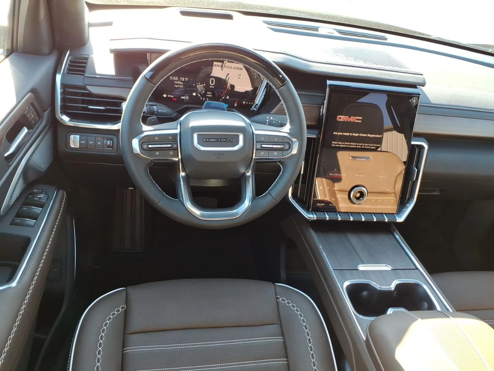 2026 GMC Acadia Denali Ultimate - Photo 6