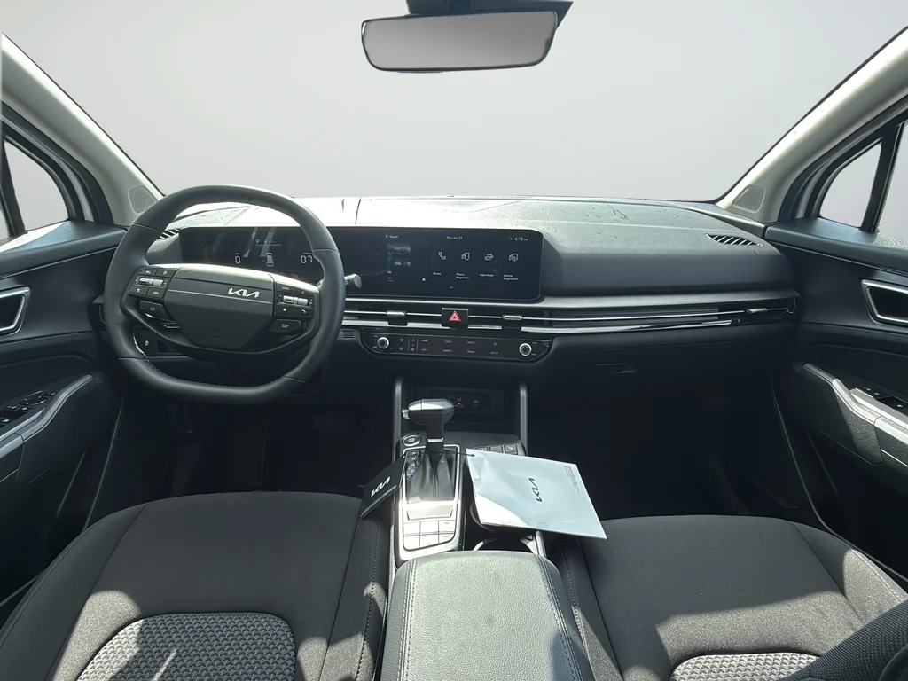 New 2026 Glacial White Pearl Kia LX image 18