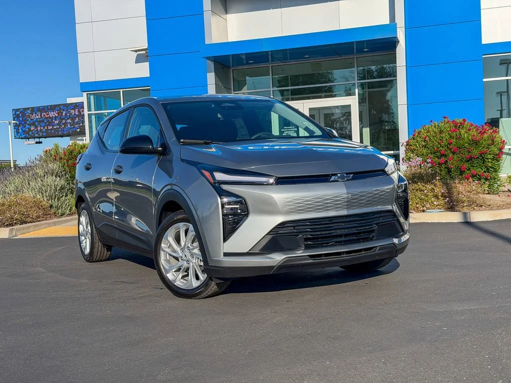2027 Chevrolet Bolt EV LT Auto's photo