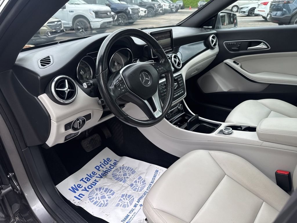 Used 2014 Mountain Gray Metallic Mercedes-Benz CLA 250 image 22