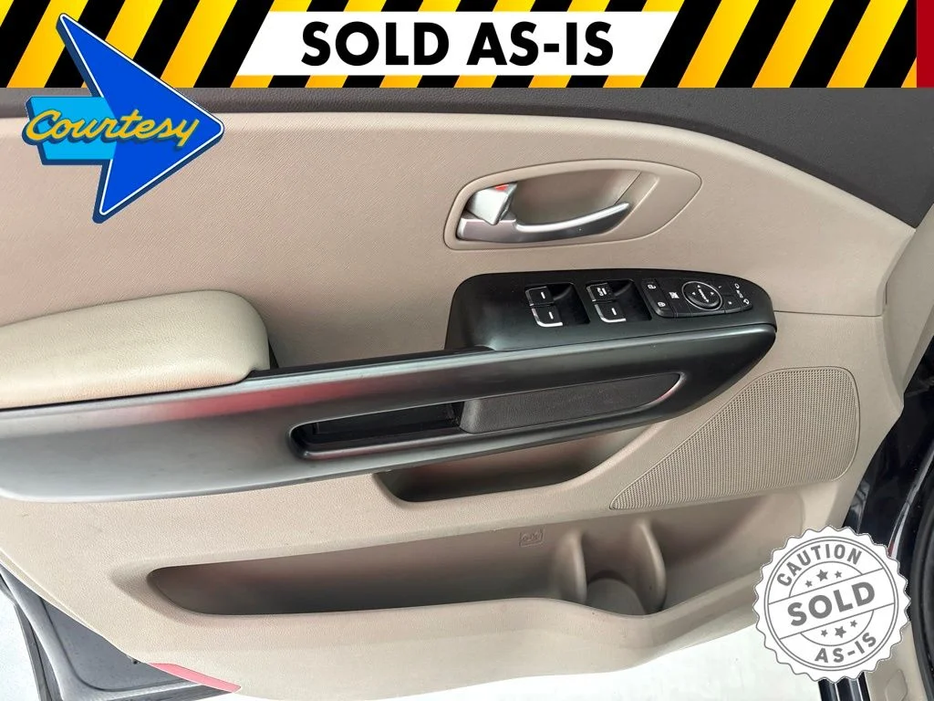 Used 2017 Black Kia LX image 24