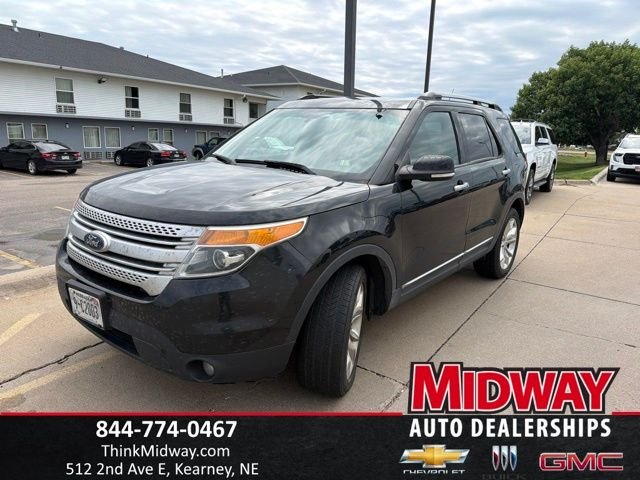 Used 2015 Black Ford XLT image 1