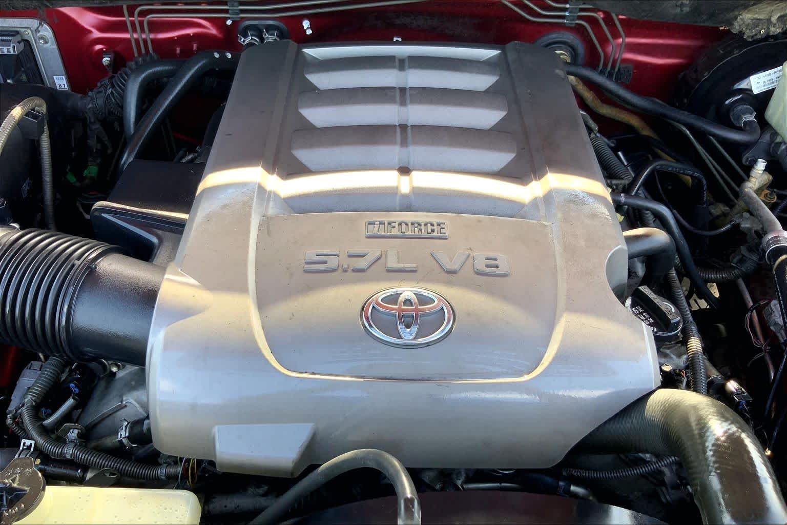 Used 2008 Salsa Red Pearl Toyota LTD image 31