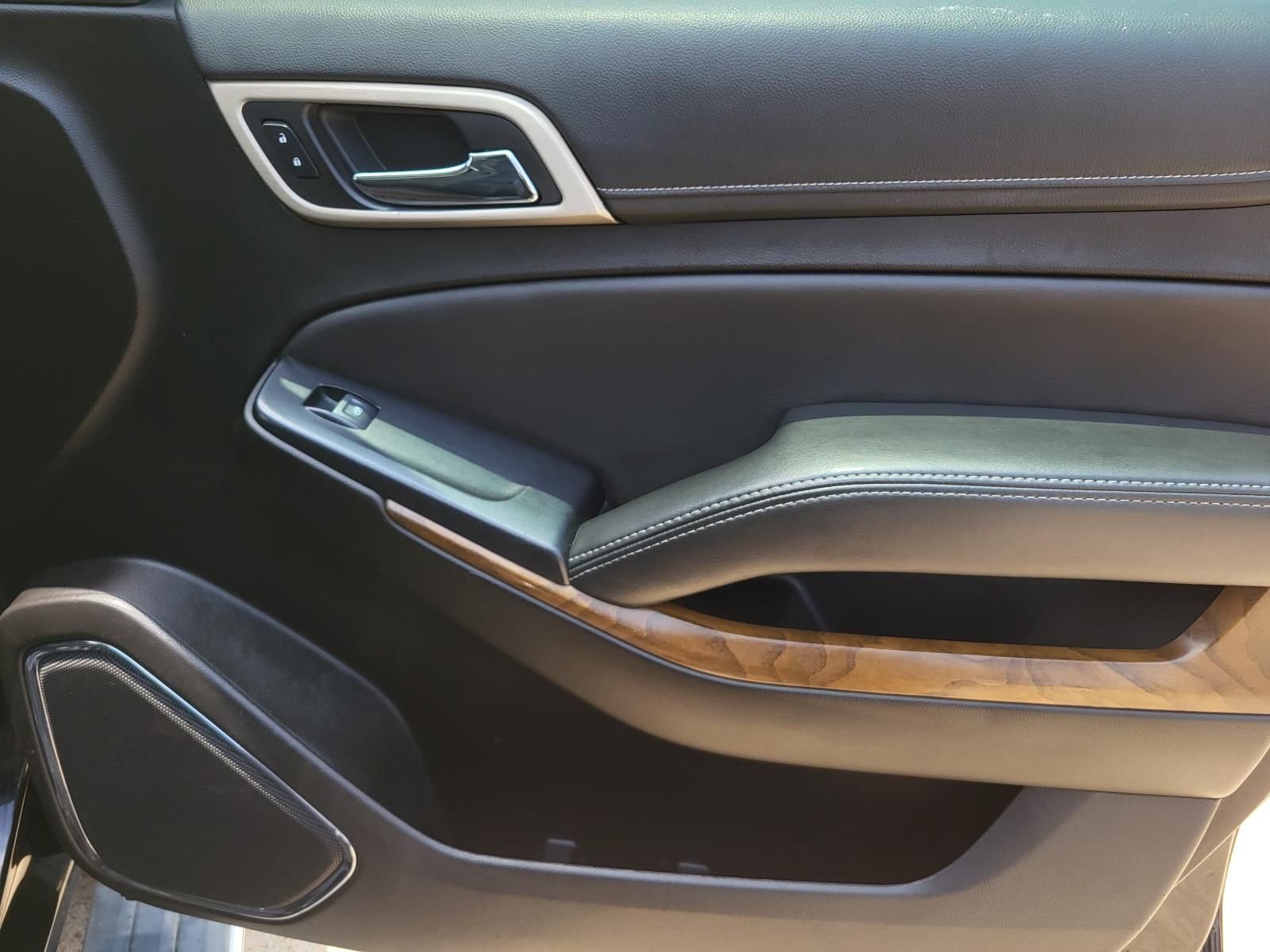 Used 2019 Onyx Black GMC Denali image 6