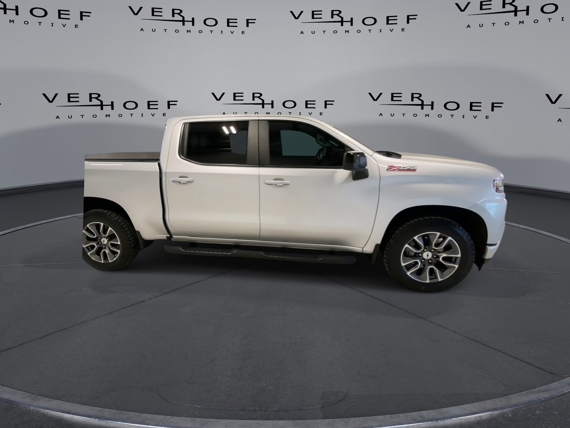Used 2021 Silver Ice Metallic Chevrolet RST image 9