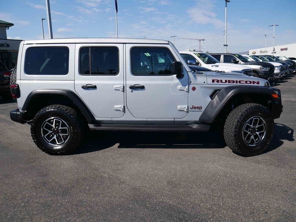 Used 2024 Silver Jeep Rubicon image 25
