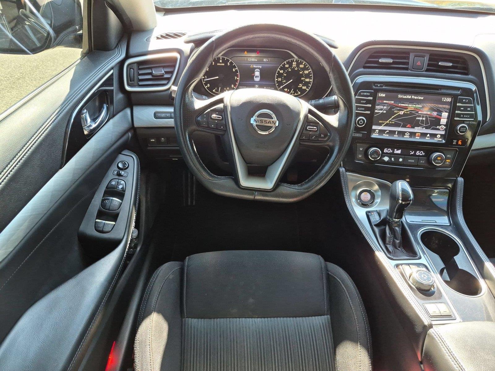 Used 2016 Black Nissan 3.5 S image 31