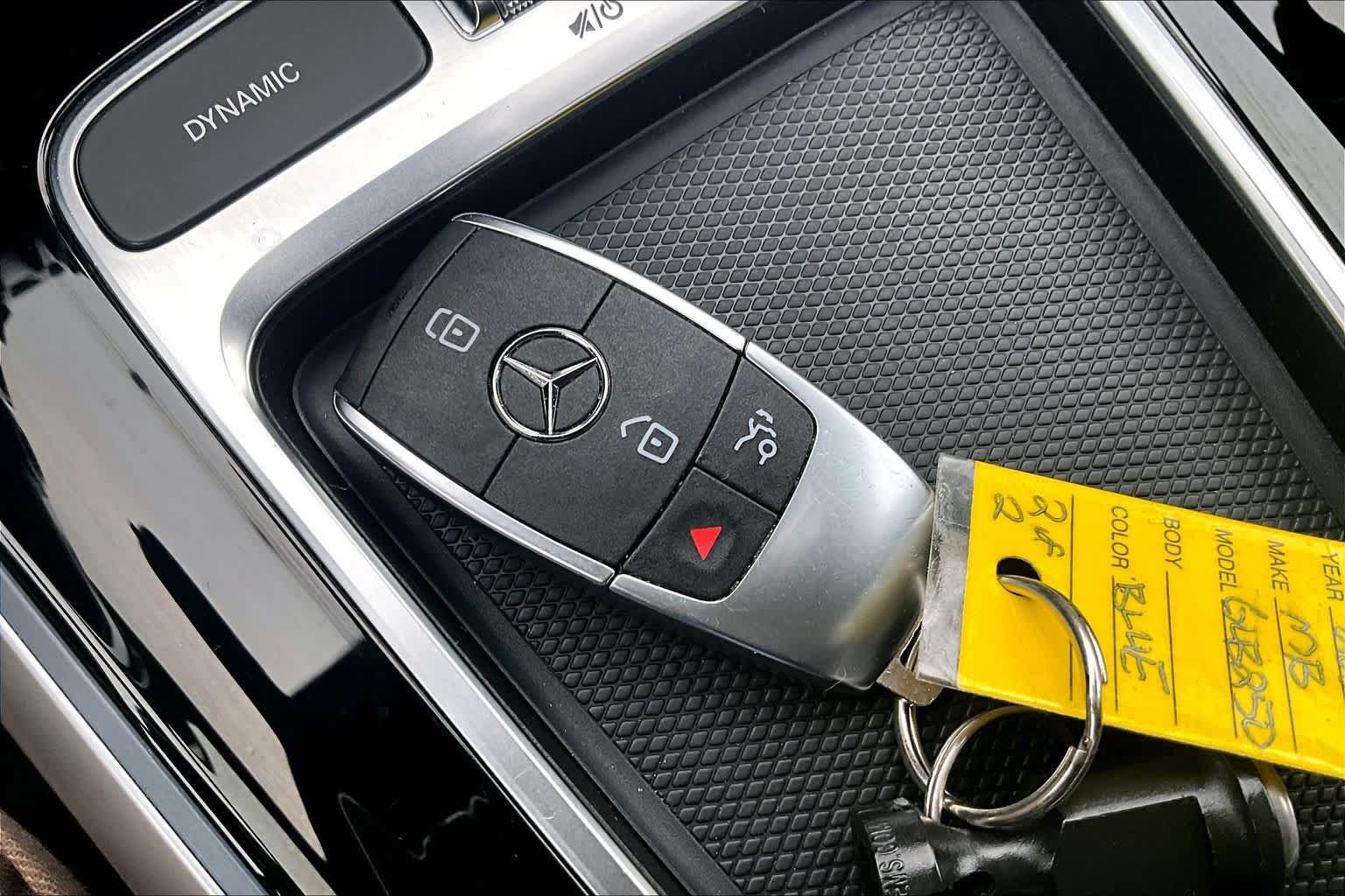 Used 2024 Starling Blue Metallic Mercedes-Benz GLB 250 image 30