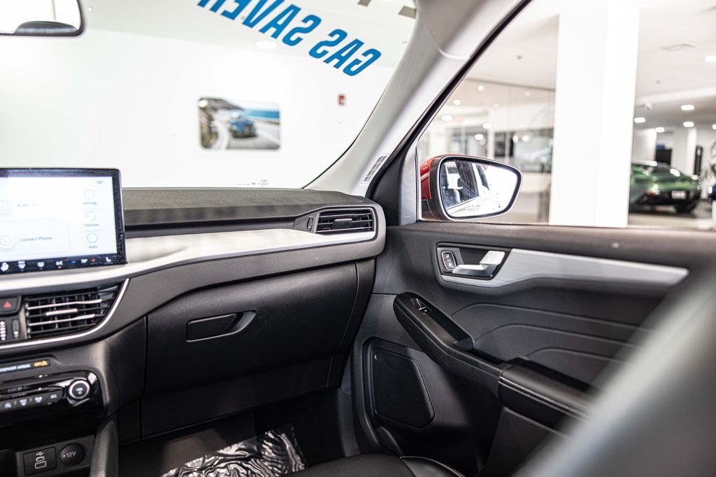 Used 2024 Red Ford Platinum image 37
