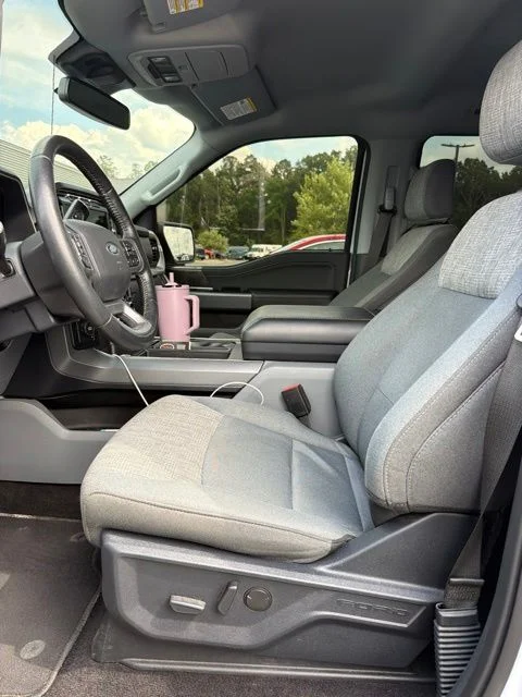 Used 2022 White Ford XLT image 2
