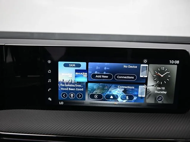 Used 2025 Black Nissan SR image 23