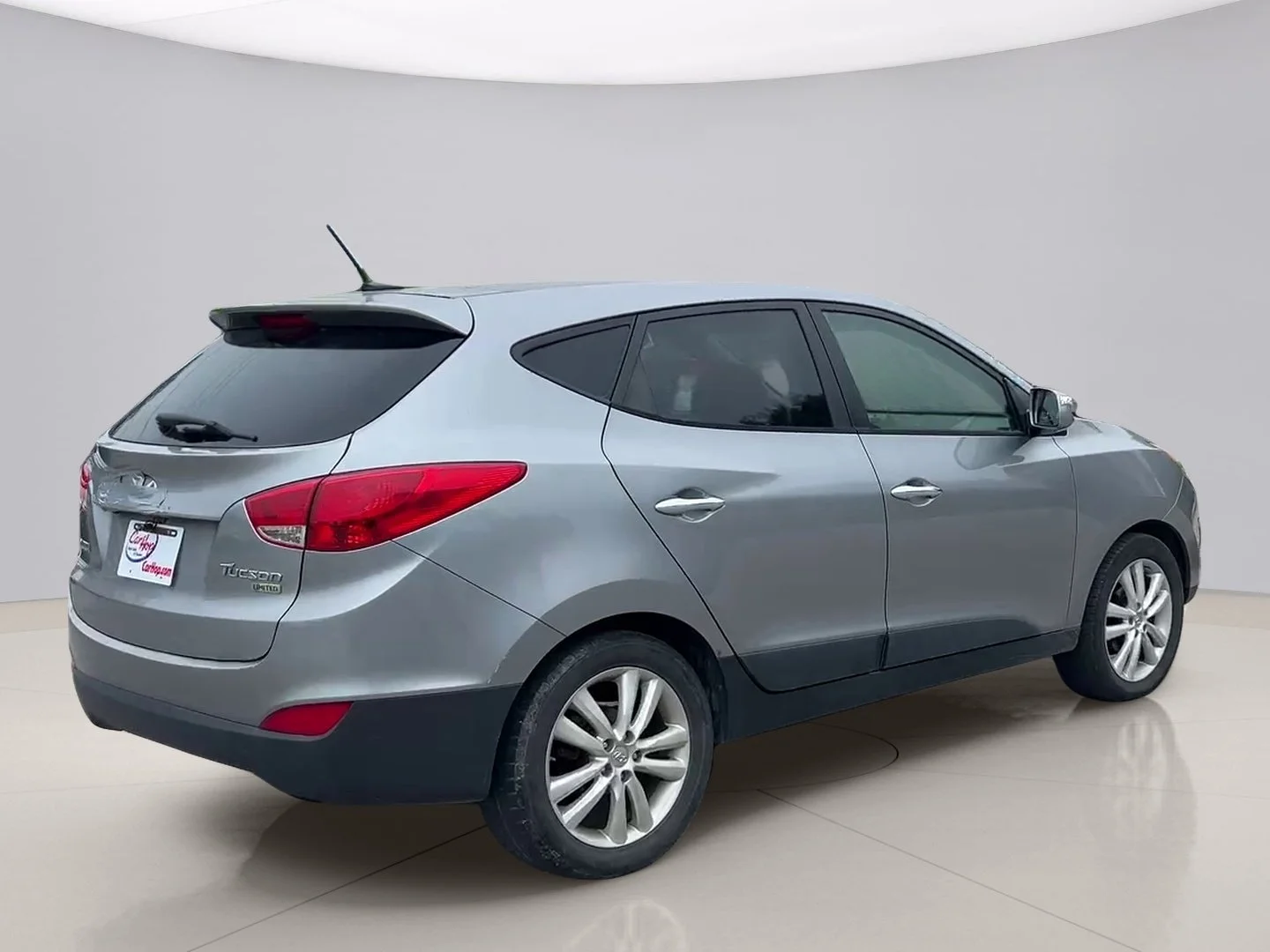 Used 2011 Silver Hyundai LIMITED image 6