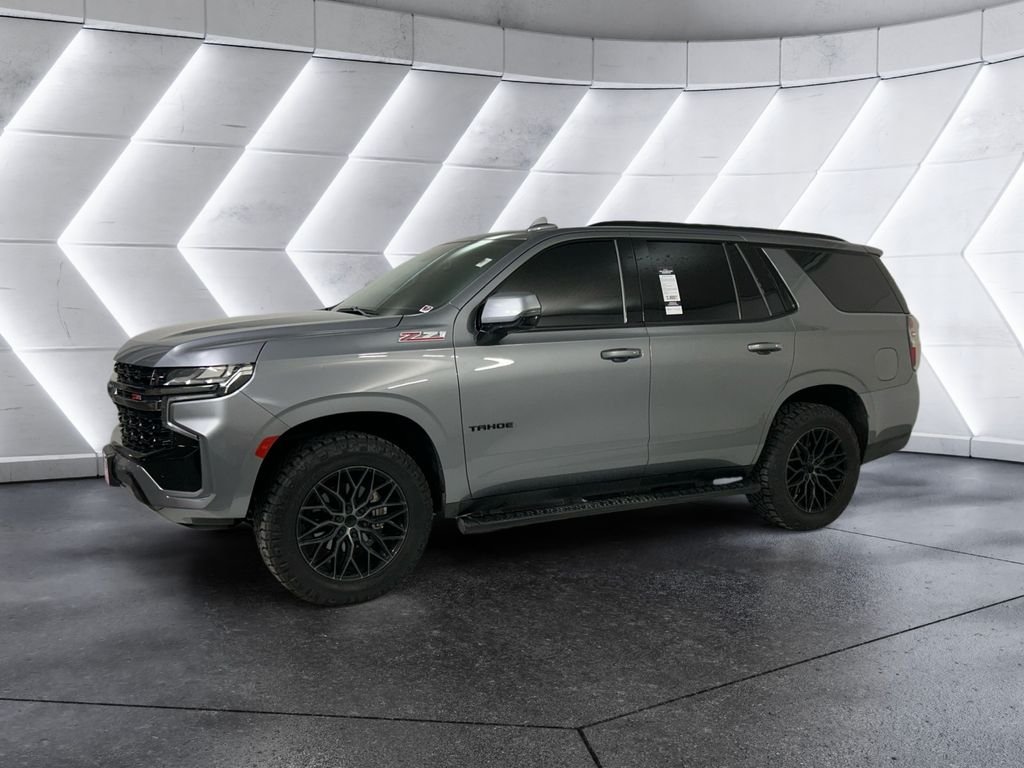 Used 2022 Gray Chevrolet Z71 image 3