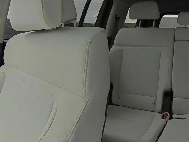 New 2026 Silver Hyundai SE image 38