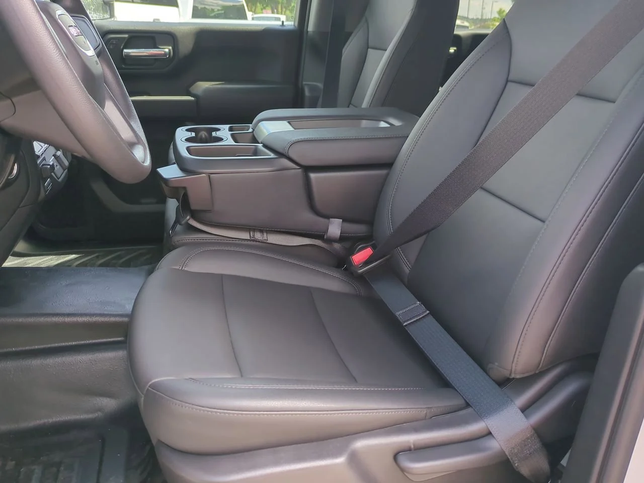 New 2025 Summit White GMC Pro image 18