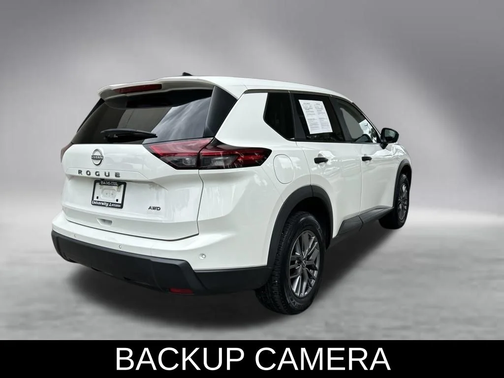 Used 2024 White Nissan S image 4