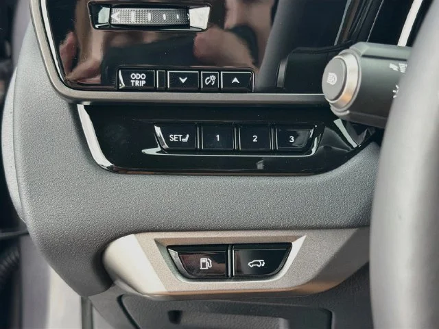New 2026 Cloudburst Gray Lexus PREMIUM image 37