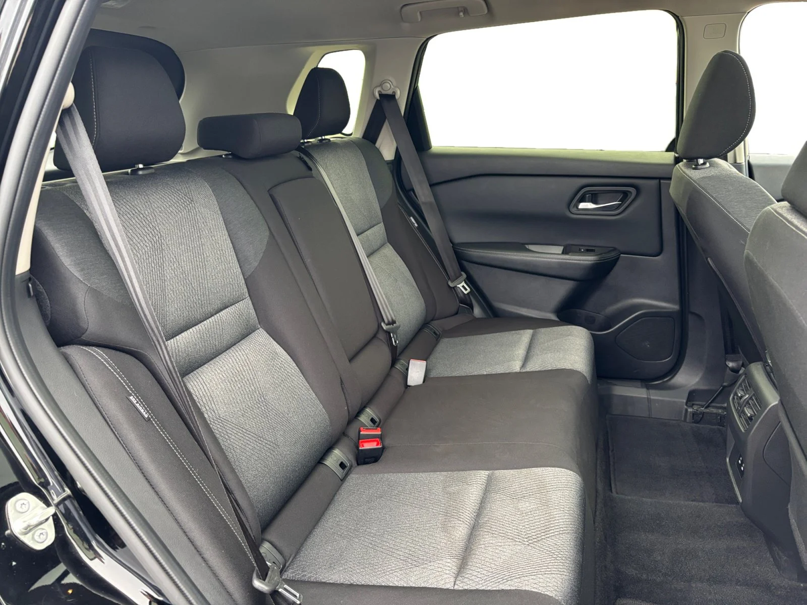 Certified Used 2025 Super Black Nissan SV Moonroof image 18