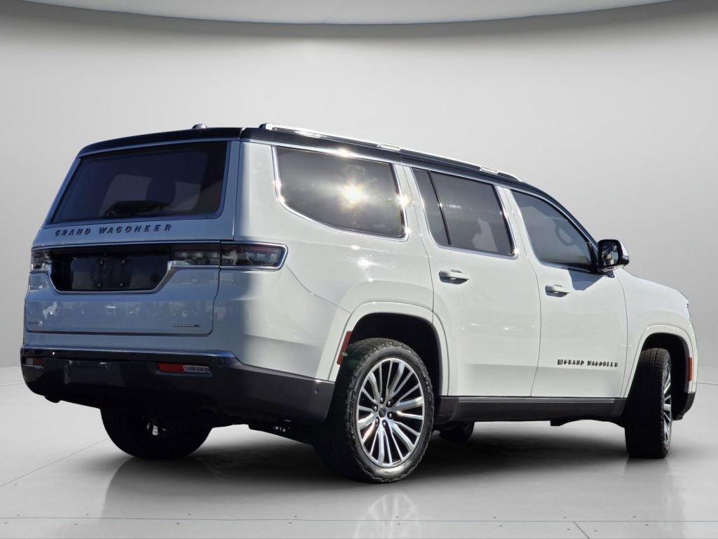 Used 2022 Bright White Clearcoat Jeep Series III image 24