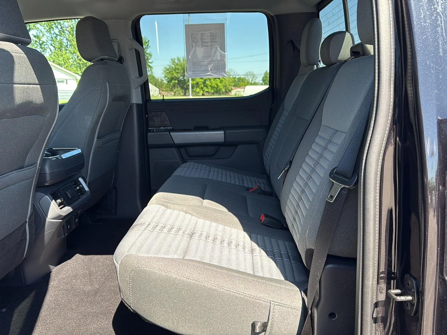 Used 2023 Area 51/Agate Black Ford XLT image 11