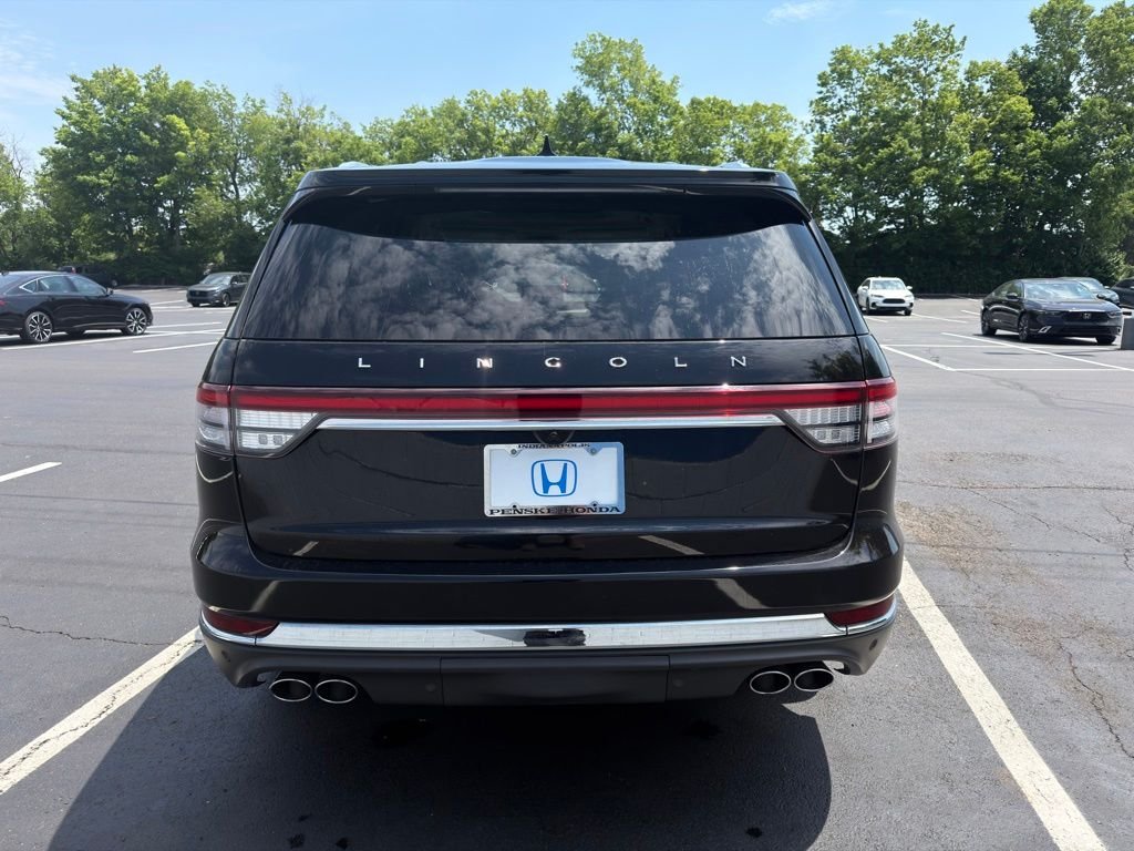 Used 2021 Black Lincoln Reserve image 4