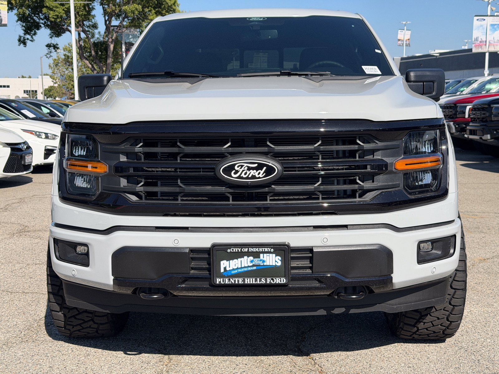 New 2026 Avalanche Ford XLT image 2