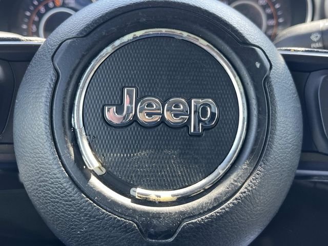 Used 2019 Gray Jeep Unlimited Sport image 29