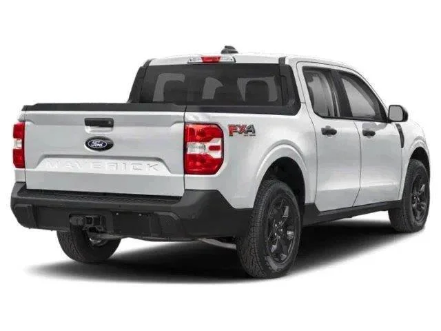 New 2026 Space White Ford XLT image 2