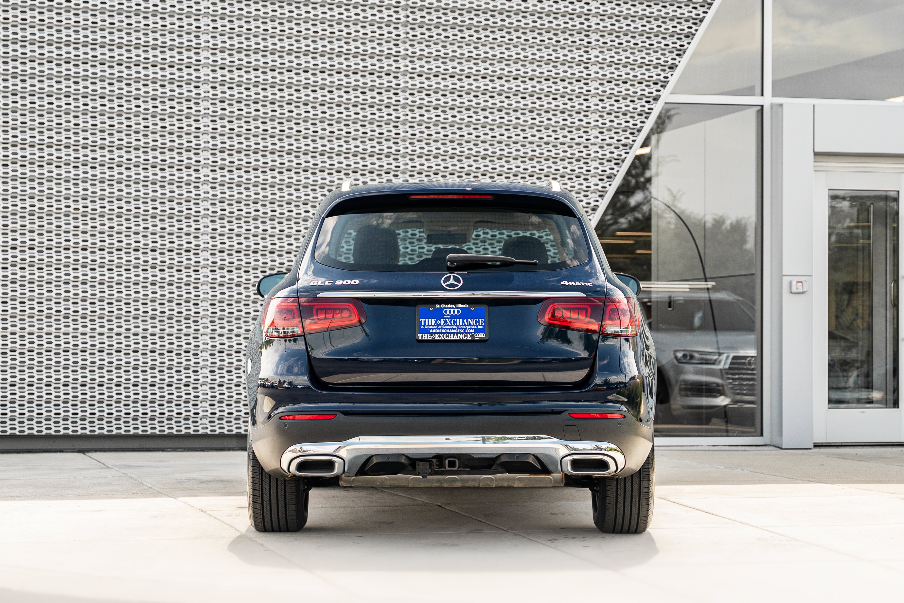 Used 2020 Lunar Blue Metallic Mercedes-Benz GLC 300 image 25
