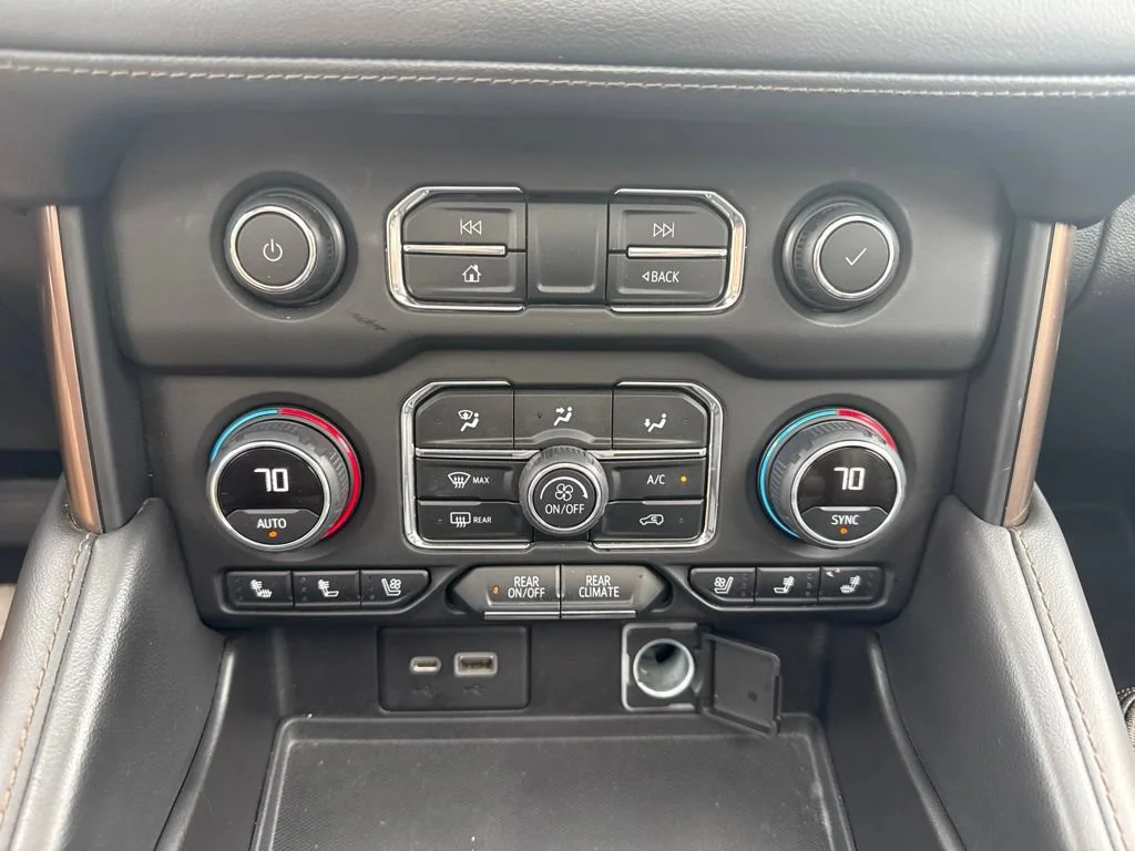 Used 2021 BLACK Chevrolet High Country image 19