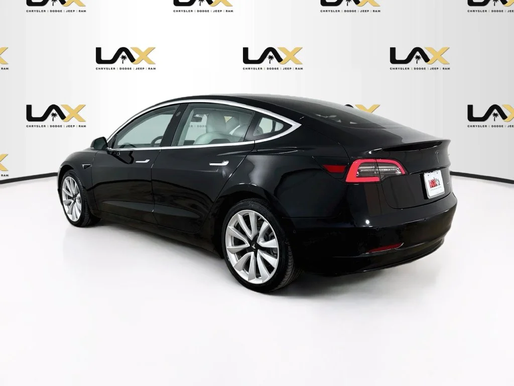 Used 2020 Black Tesla Long Range image 5
