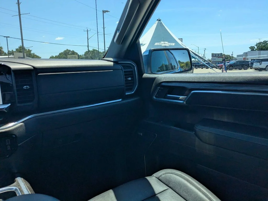Used 2024 Blue Chevrolet LTZ image 18