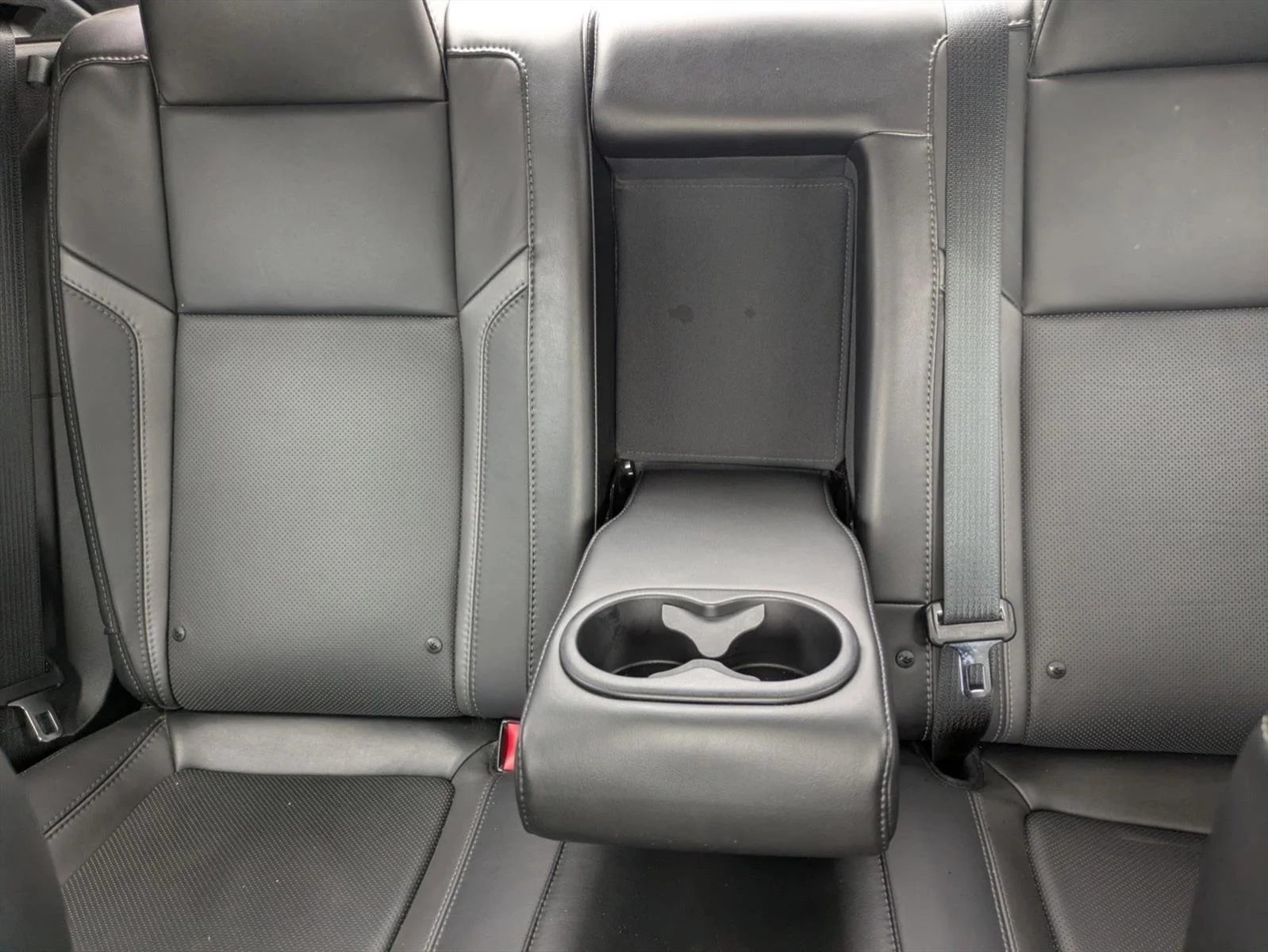 Used 2016 Torred Clearcoat Dodge SXT Plus image 16